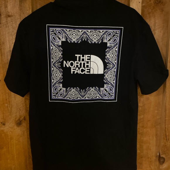 THE NORTH FACE T-SHIRT🔥 - Picture 2 of 2